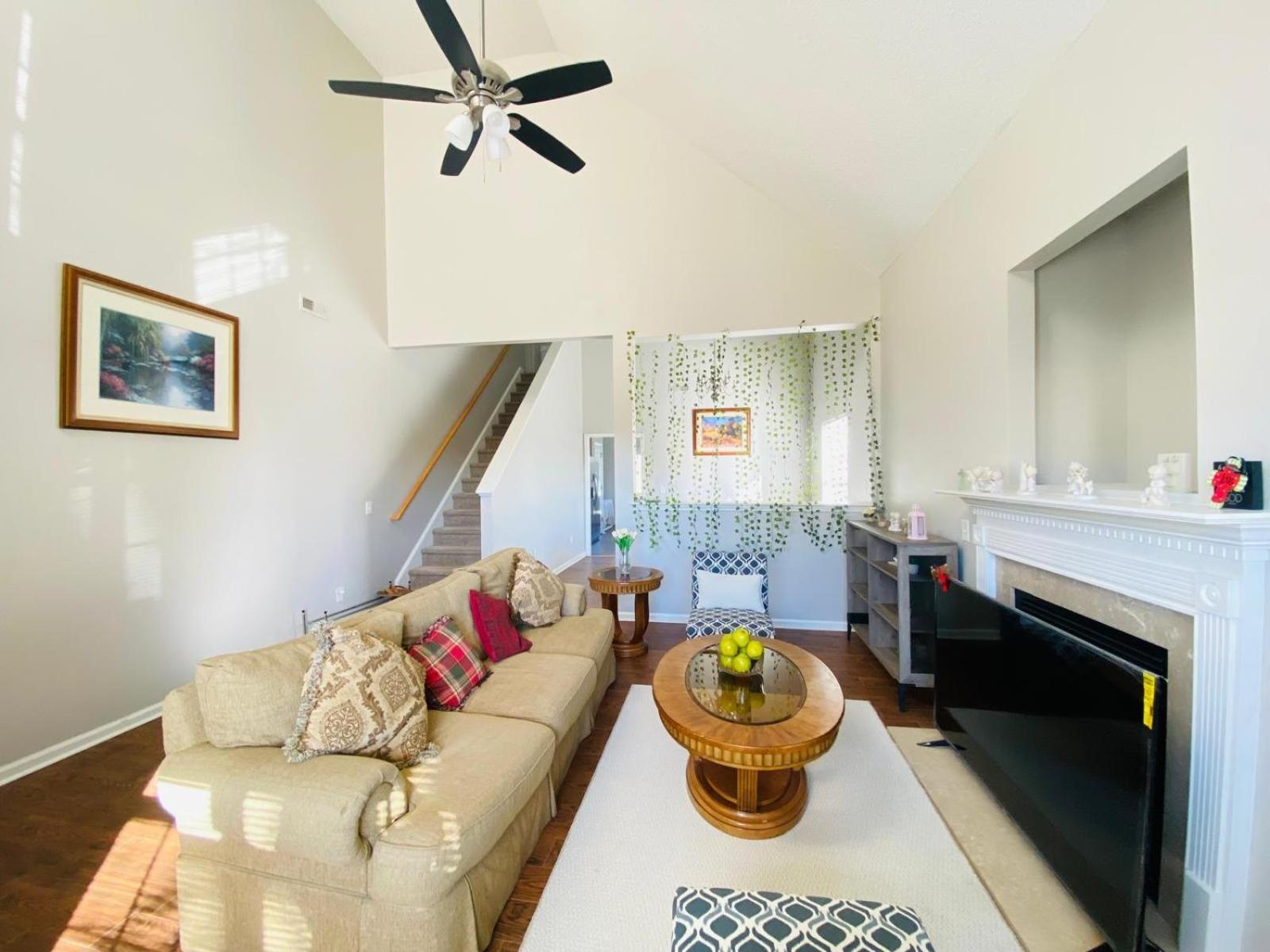 Spacious Room With Shared Bathroom 롤리 외부 사진